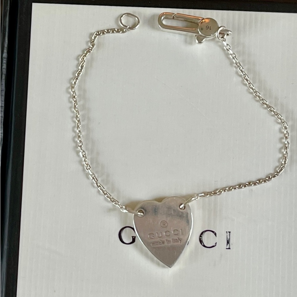 Gucci: Sterling Silver Logo Heart Trademark Bracelet (New/Original Packaging) - Picture 3 of 4